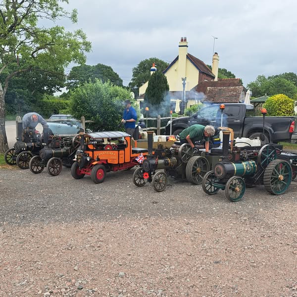 bax castle and countryman's pub pic
