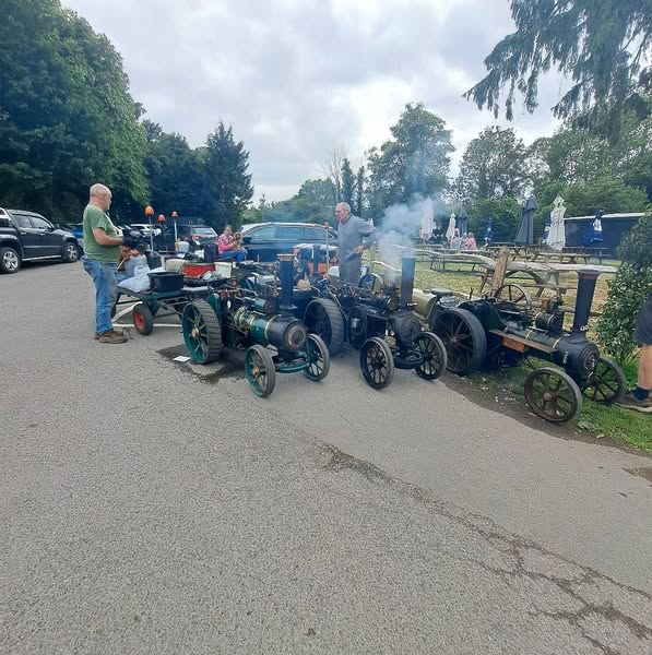 bax castle and countryman's pub pic